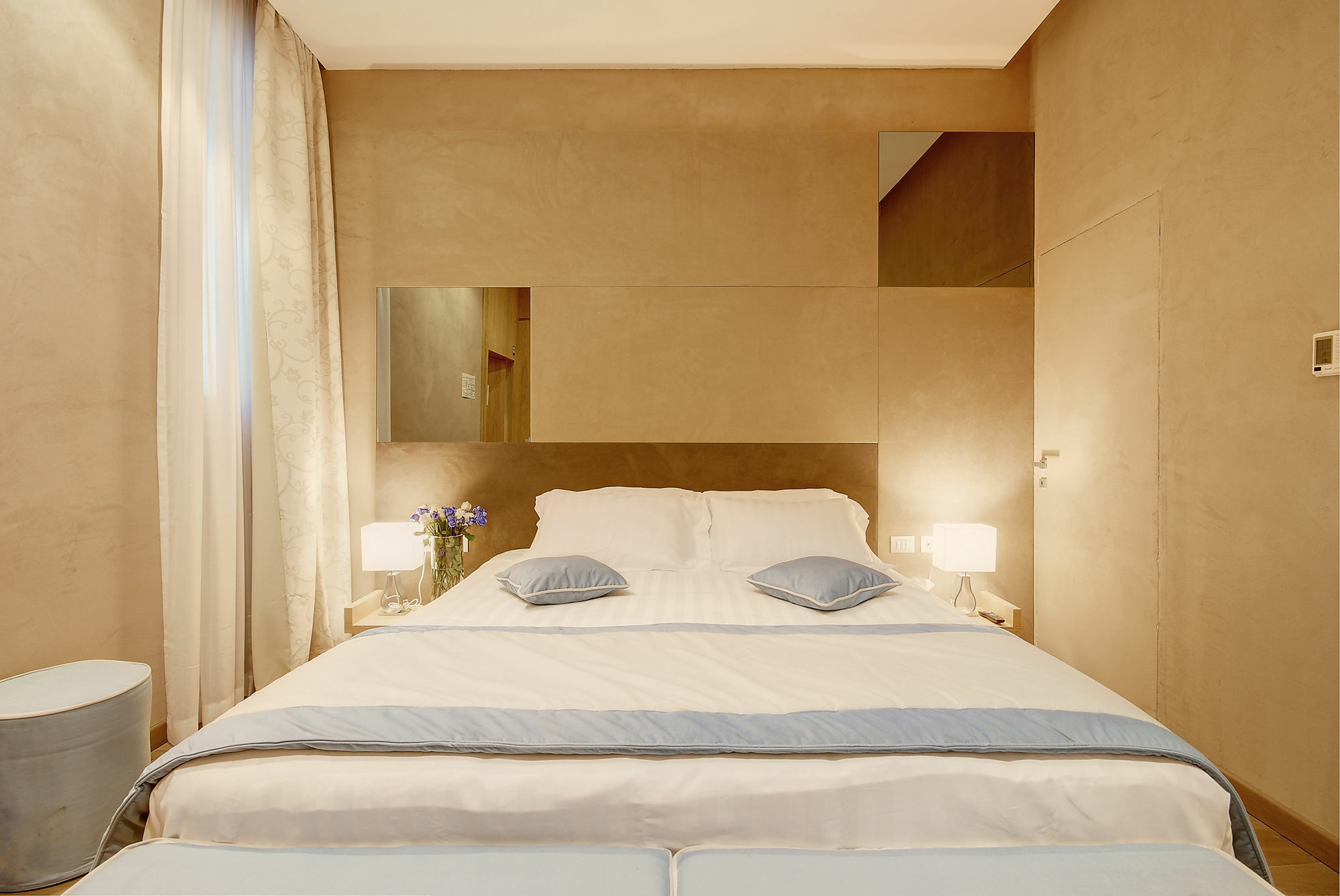 Sun Luxury Pantheon Roma