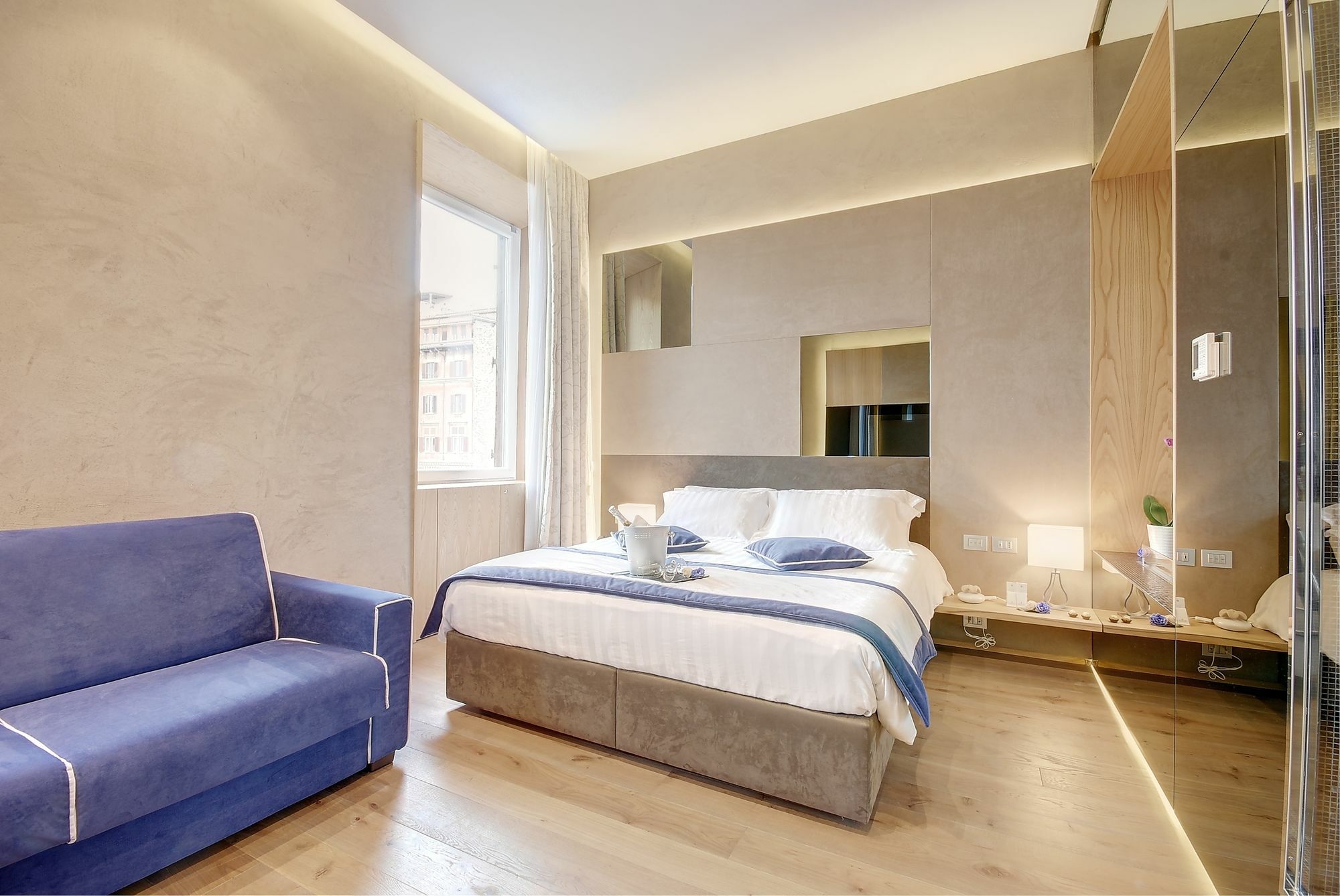 Sun Luxury Pantheon