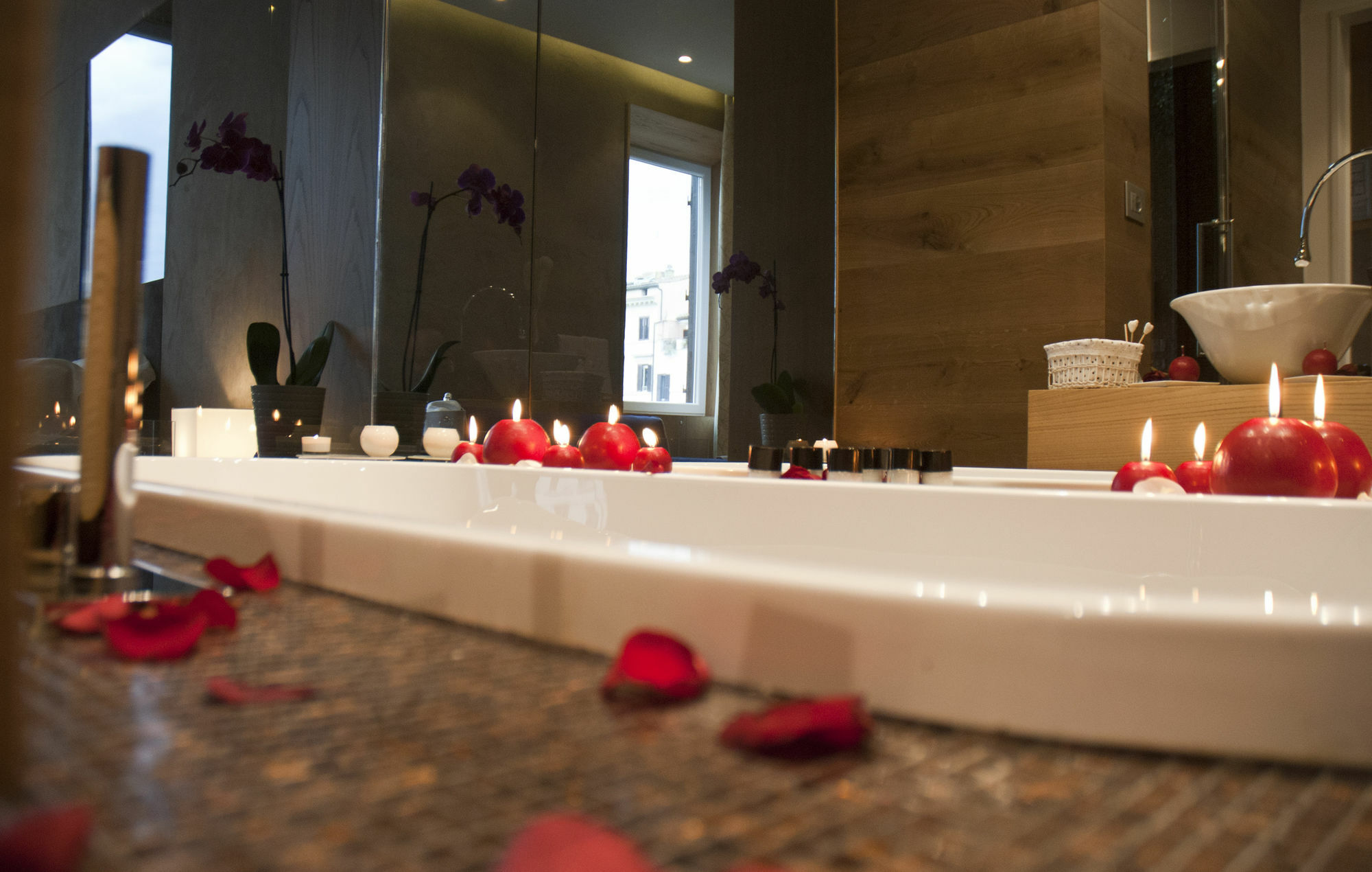 Sun Luxury Pantheon 3*